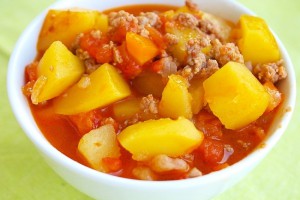 Овощное рагу с мясным фаршем