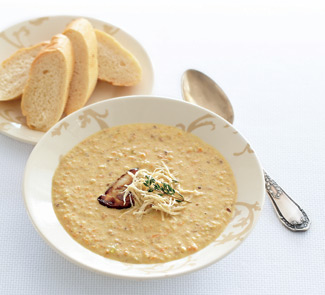 Грибной суп с курицей и яблоками